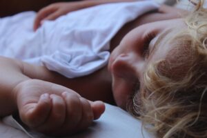 Beneficios emocionales de dormir bien